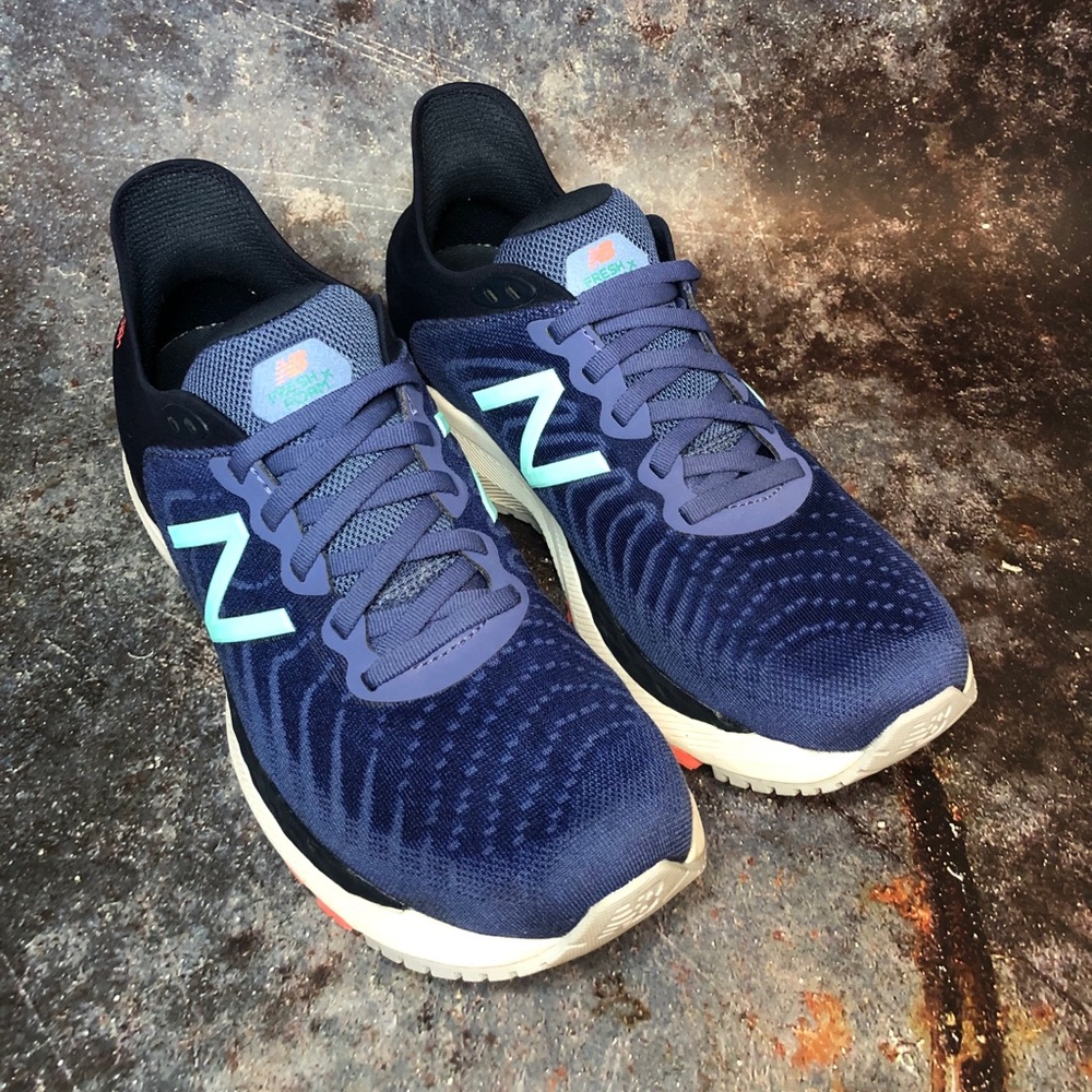 New Balance Fresh Foam 860 v11 Sneaker - Picture 2 of 8